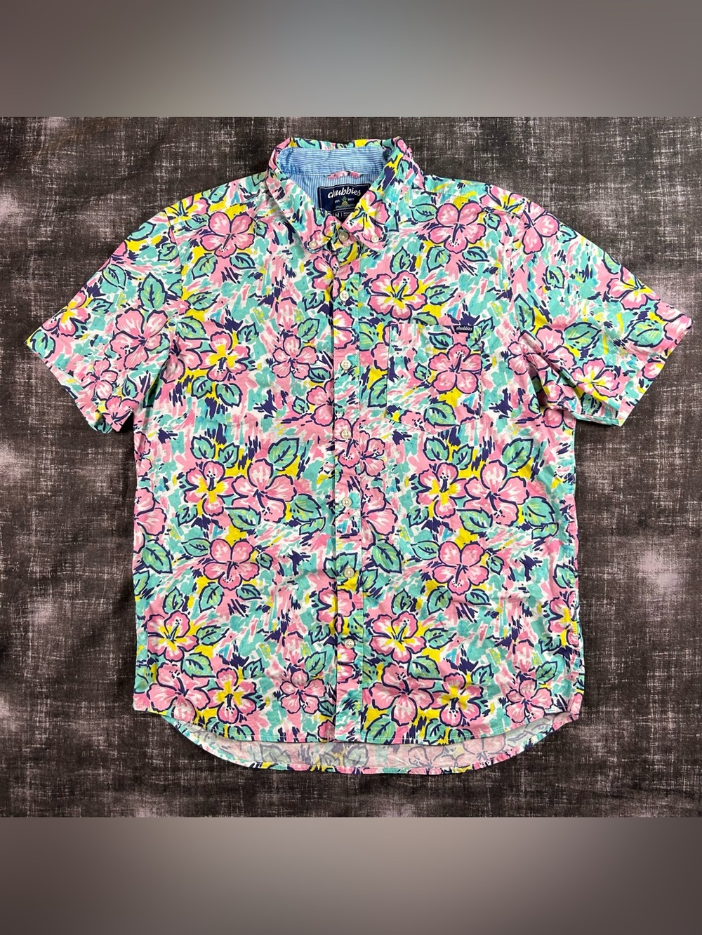 Chubbies Hawaiian Shirt Mens Medium Floral Friday Beach Tropical Hibiscus Button